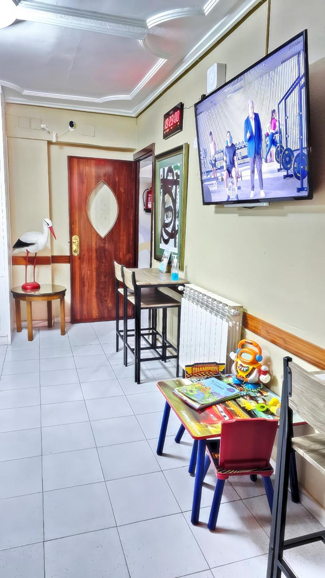 Hostal La Rosa Caces Εξωτερικό φωτογραφία