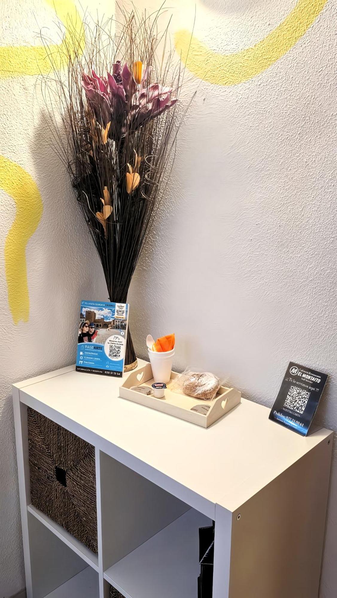 Hostal La Rosa Caces Εξωτερικό φωτογραφία