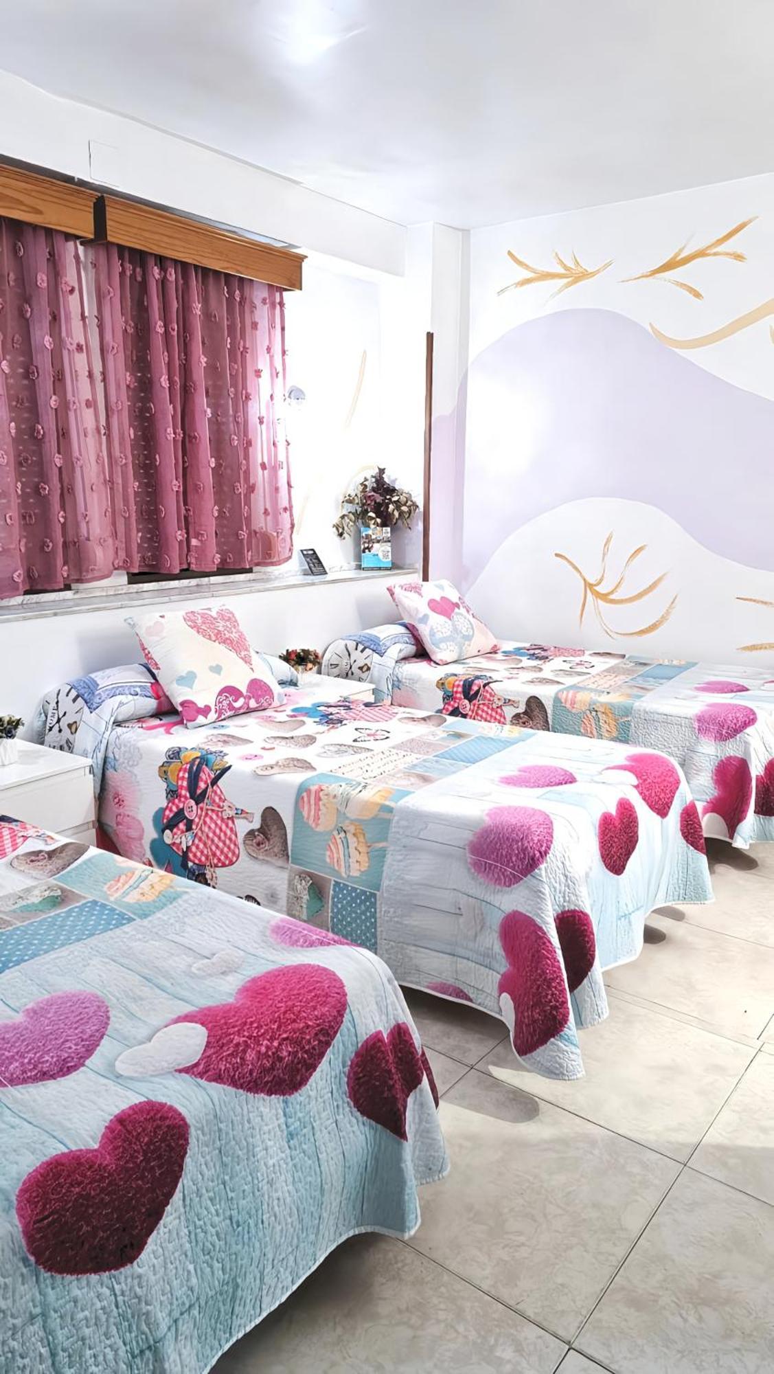 Hostal La Rosa Caces Εξωτερικό φωτογραφία