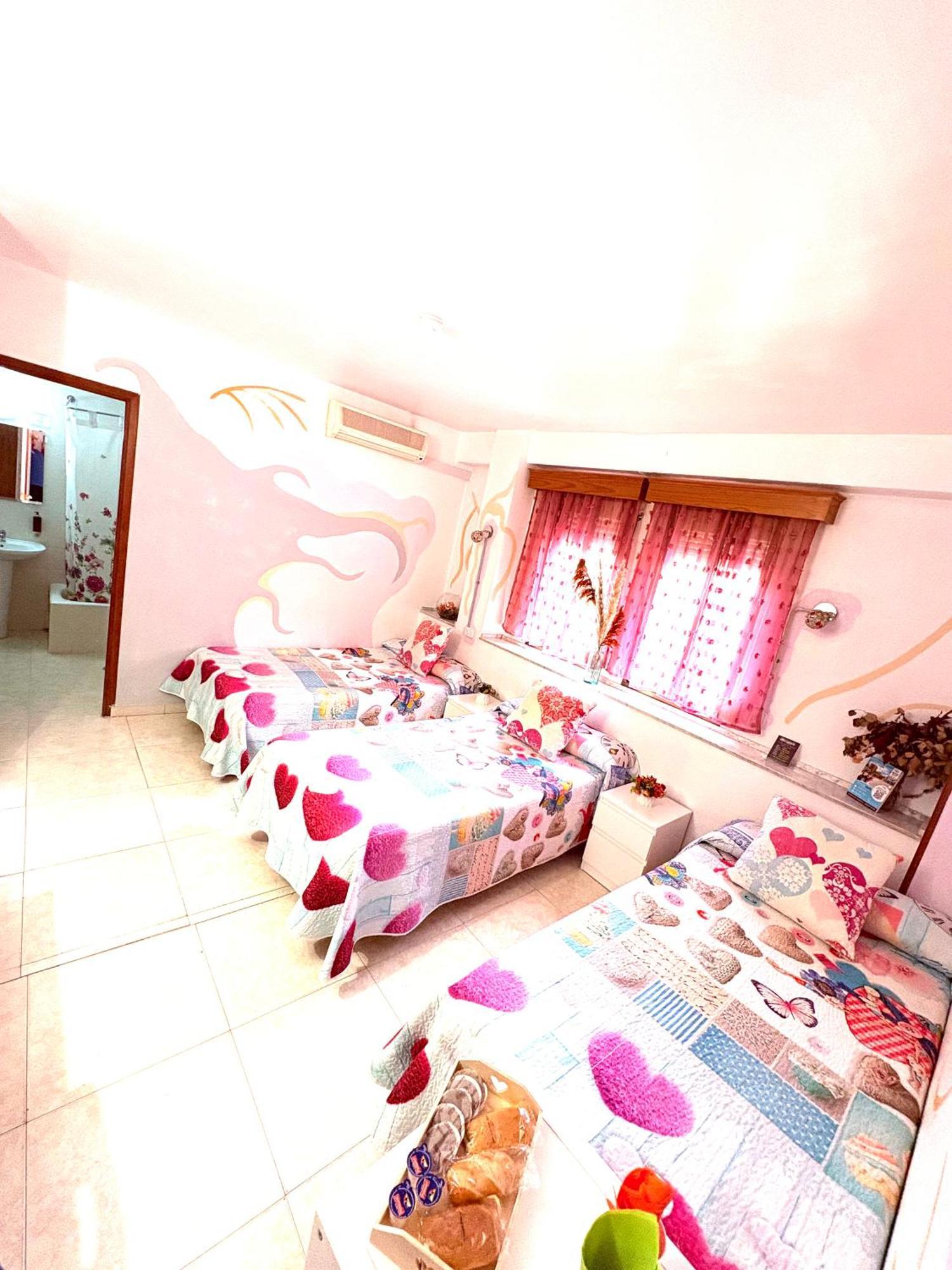 Hostal La Rosa Caces Εξωτερικό φωτογραφία