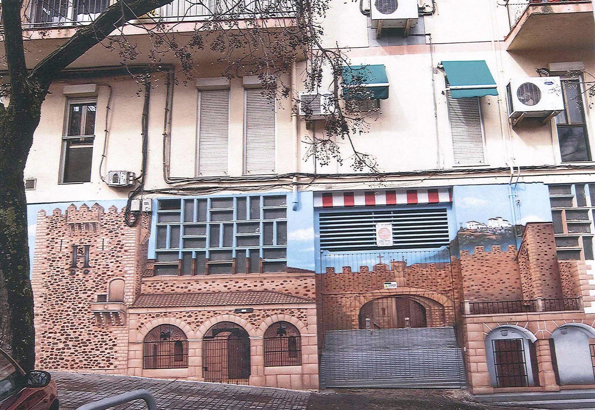 Hostal La Rosa Caces Εξωτερικό φωτογραφία